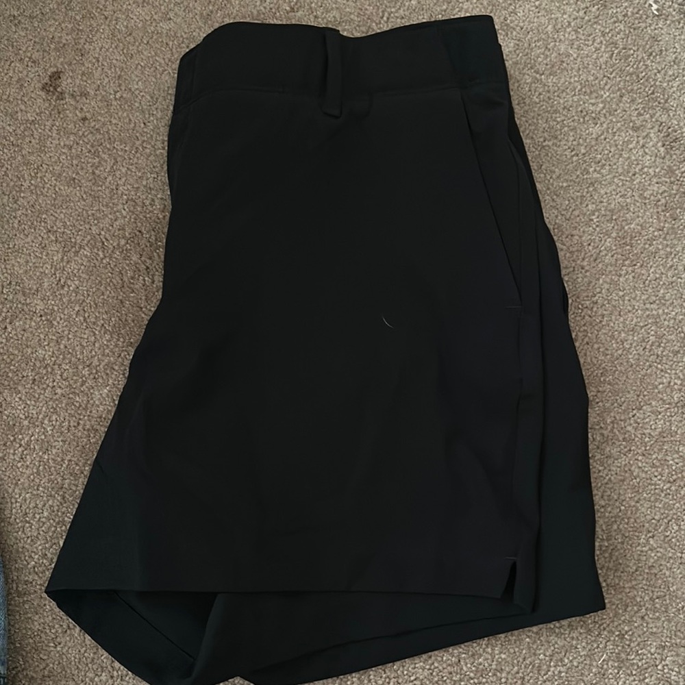 Under Amour 5” Short